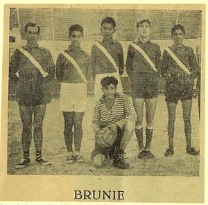TORO BALL 1955 EQUIPE DE BRUNIE